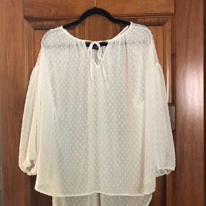 Long sleeve sheer top. XL